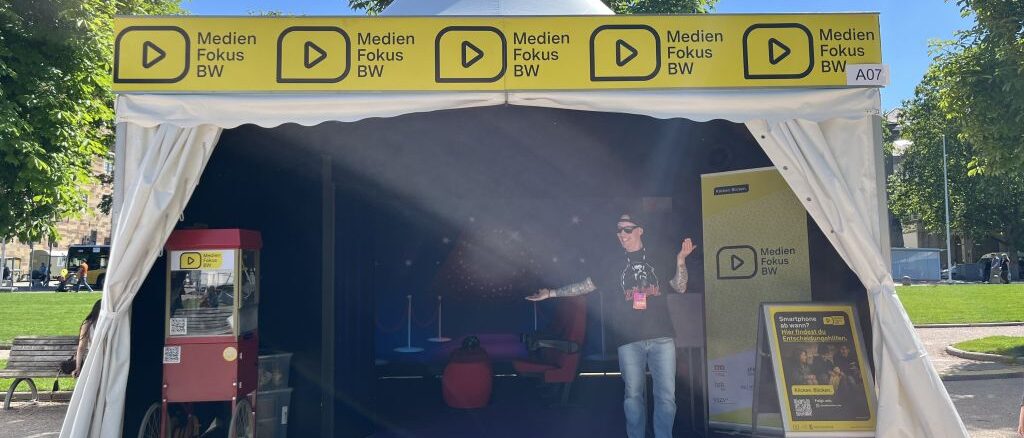 MedienFokus BW Zelt auf dem SWR Sommerfetsival 2026